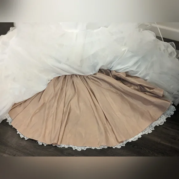 $1200 Sherri Hill 21010 Ivory Nude Gala Pageant Wedding Gown Dress
